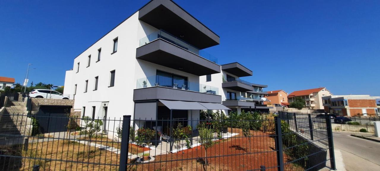 Sun Residence Krk Крк Экстерьер фото