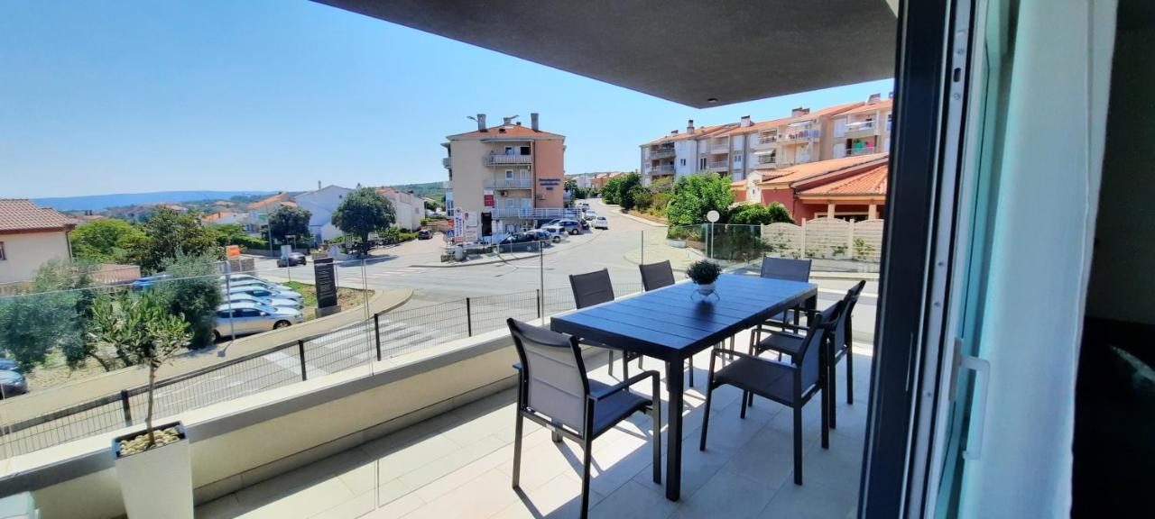 Sun Residence Krk Крк Экстерьер фото
