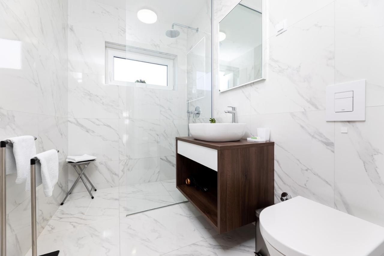Sun Residence Krk Крк Экстерьер фото
